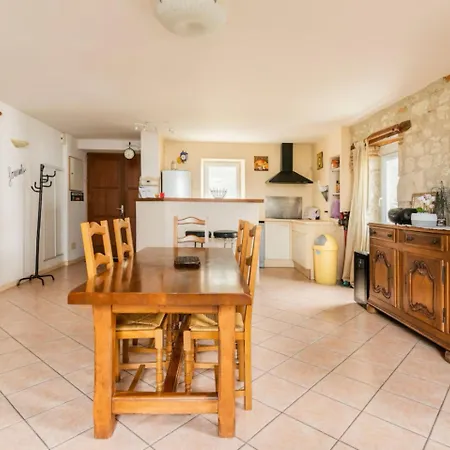 Casa de Férias De Lafargue - Maison En Pierre Lumineuse